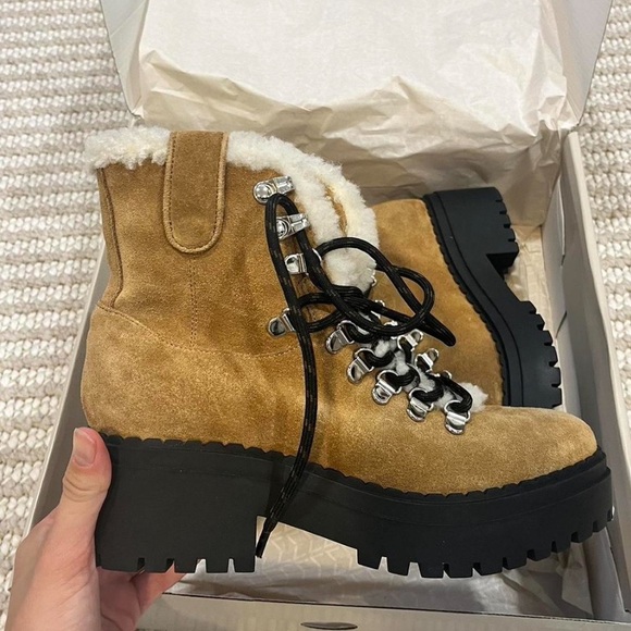 Marc Fisher Nalina Bootie NEW IN BOX - Picture 2 of 3